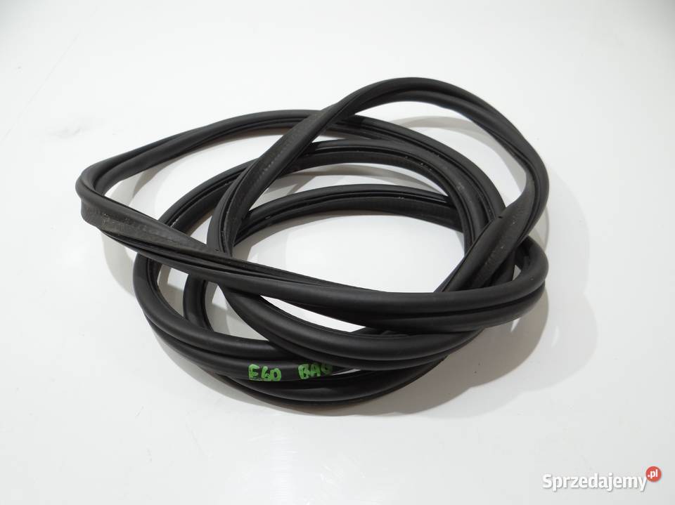 USZCZELKA BAGAŻNIKA BMW E60 LCI 4295139 sprzedam