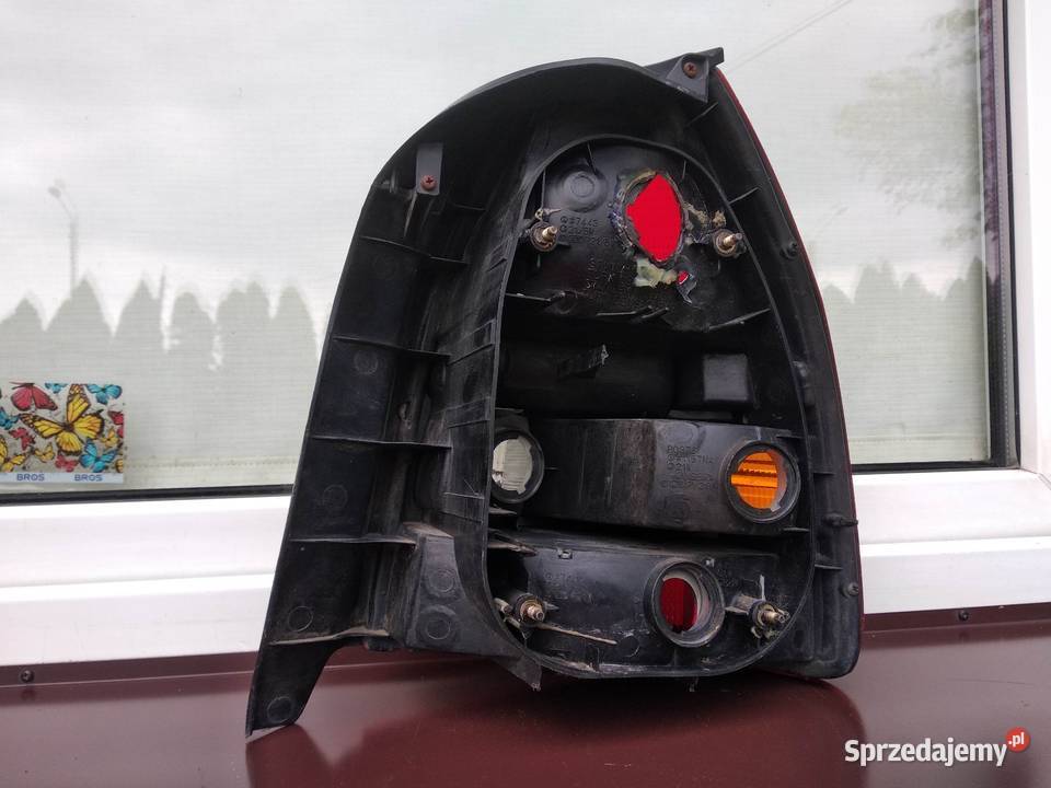 Honda Civic VI 3D hatchback HB lampa tył tylna Lampy tylne Sieradz