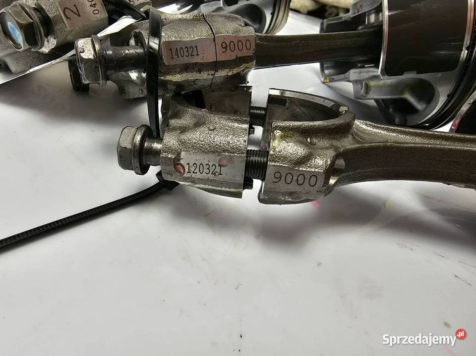 TŁOK TRIUMPH SPEED TRIPLE 1200 RS KORBOWÓD RR Lipno sprzedam