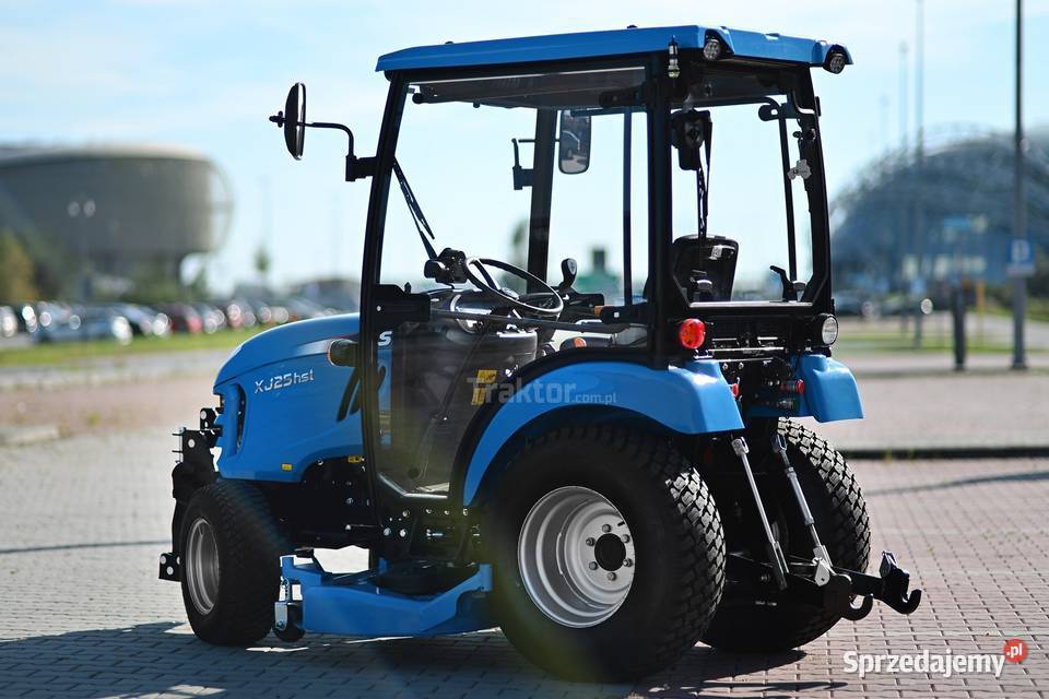 LS Tractor XJ25 HST 4x4 244 TURF CAB kosiarka LS