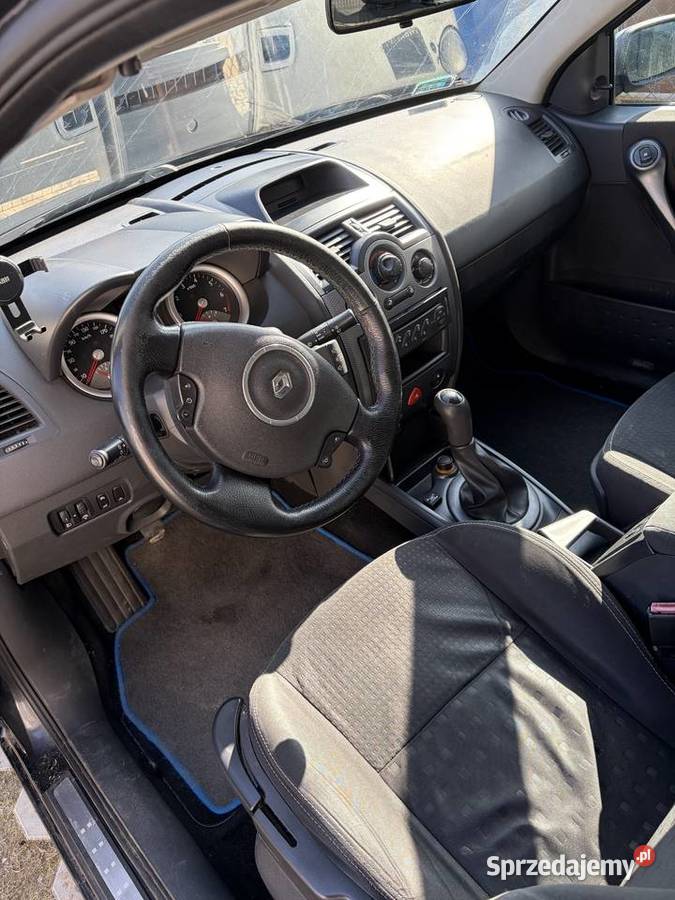 Sprzedam megane 2 benzyna LPG 16 klima Rok produkcji 2005 Robakowo