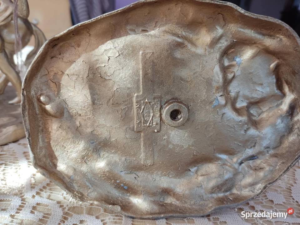 figurka figurki mosiądz metal kamień