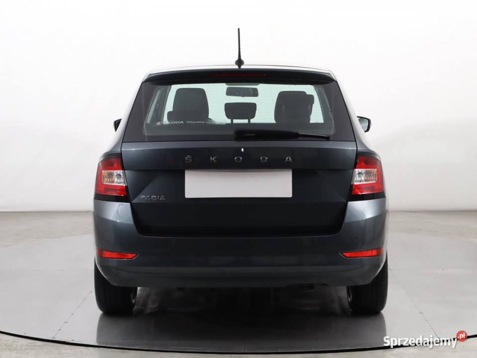 Skoda Fabia 10 TSI światła do jazdy dziennej Katowice