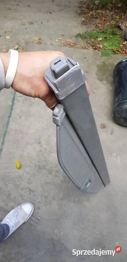 Subaru forester roleta bagażnika