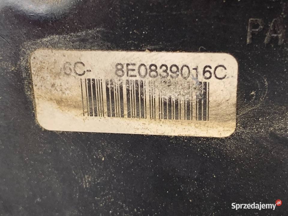 ZAMEK DRZWI PRAWY TYŁ AUDI A4 B6 Kombi podkarpackie