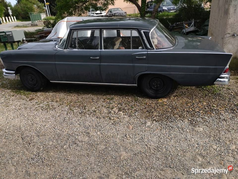 Mercedes ponton skrzydlak w110 w111 w180 w120 Częstochowa