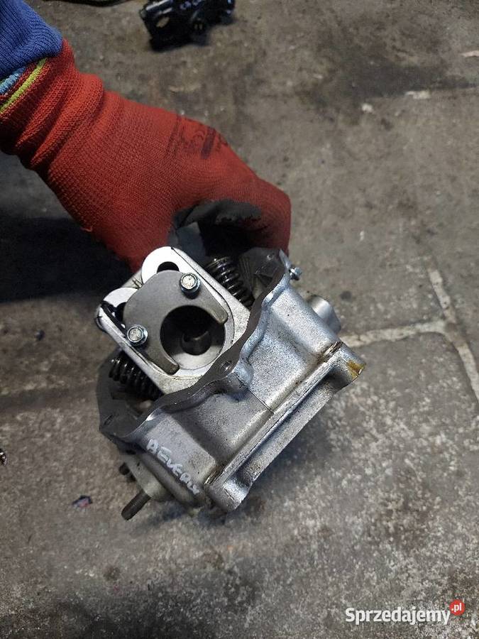 Piaggio Beverly 125 głowica zawór zawory Jelenia Góra