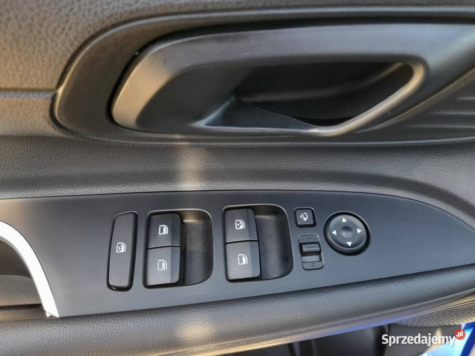 HYUNDAI i20 2023r FV23 Niski przebieg Gwarancja