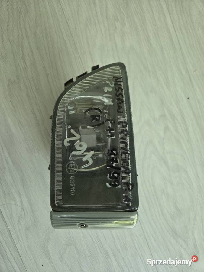 NISSAN PRIMERA P11 1996 1999 halogen prawy Motoryzacja Byków sprzedam