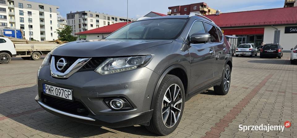 Nissan Xtrail 7osob Wersja Tekna kamera cofania Września sprzedam