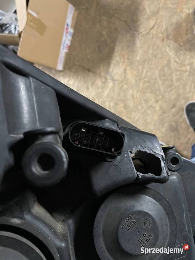 Ford Galaxy Lampa przednia LEWA 6M2113W030AF Czarny Dunajec