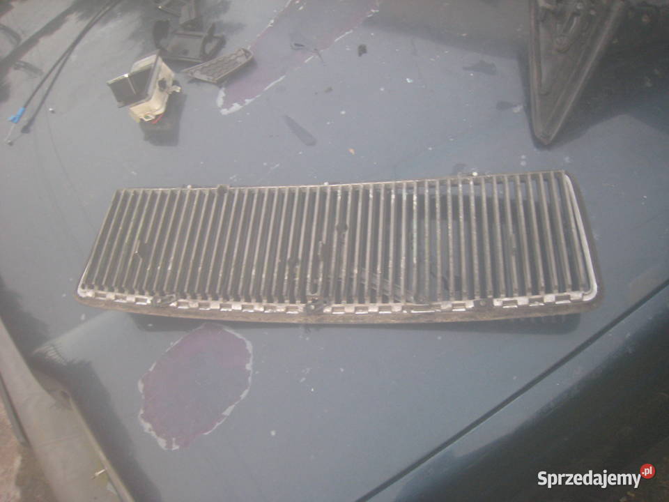 Grill atrapa chłodnicy wlot powietrza Volvo 850 Rok produkcji 1993 Kraków