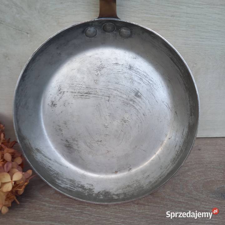 Miedziana patelnia śred 20 sygnowana sprzedam
