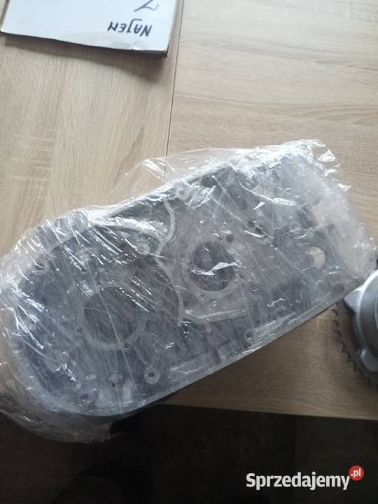 Nowe kartery połówki DDR MZ ETZ 125 150 pod Części i akcesoria motocyklowe Zduńska Wola