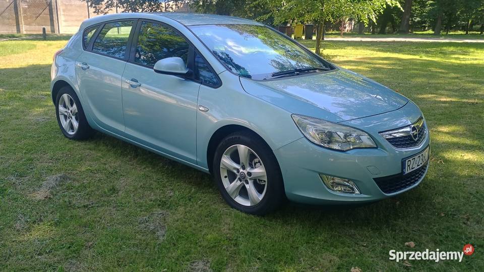 Opel Astra J 17 CDTI KLIMA Rzeszów