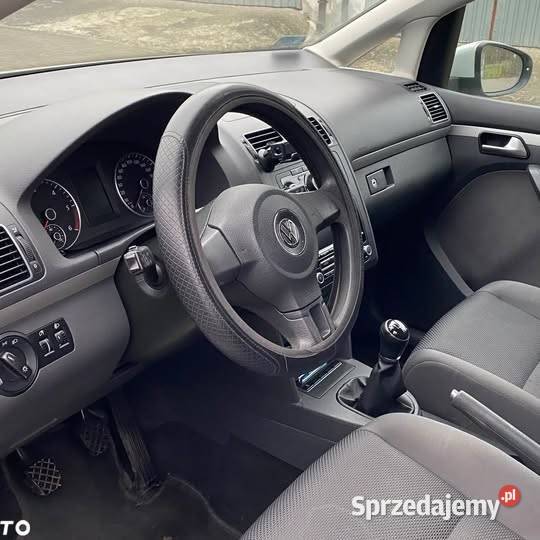 Volkswagen Touran 2015 16TDI Salon Polska Szczecin