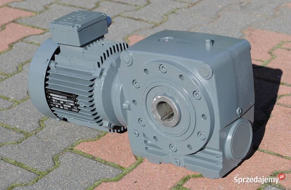 Motoreduktor kątowy 15kw 33obrmin firmy SEW Kargowa