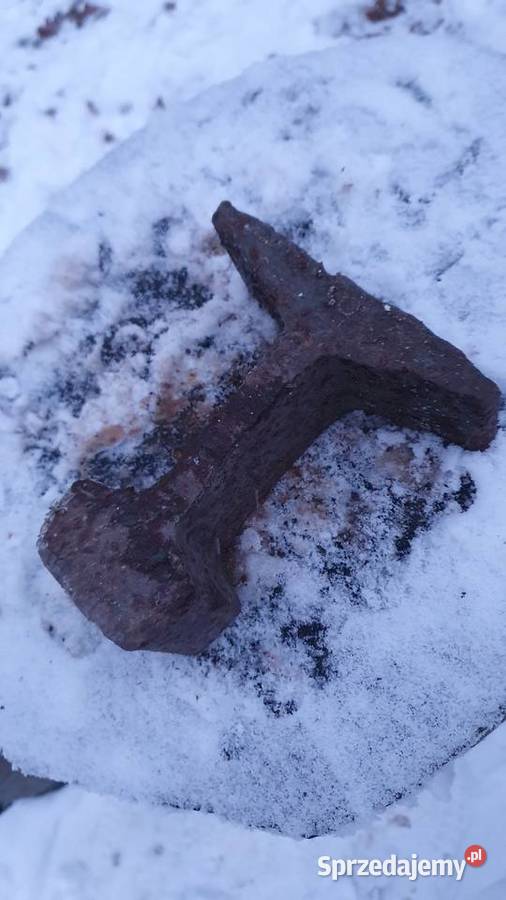 Kowadło z zabytkowej starej szyny kolejowej Warszawa