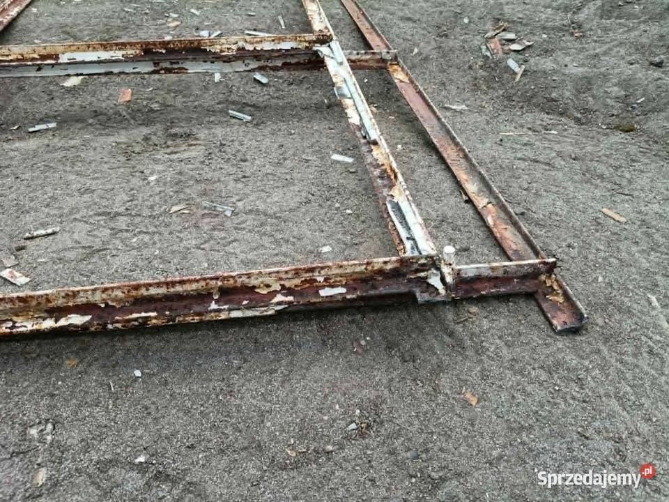 Rama stalowa szklarniowa 300x82 z teownika Łódź