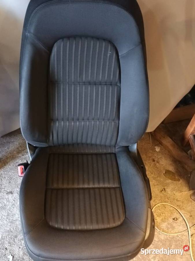 Fotele przód a4b8 Łobez