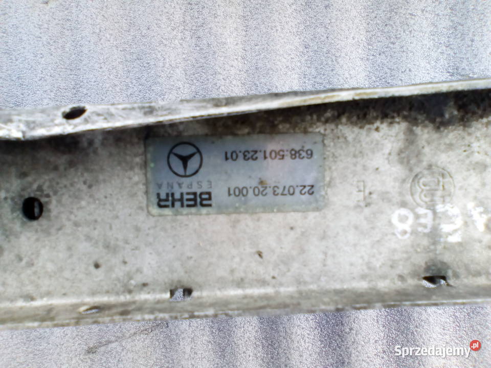 Mercedes Vito W 638 23TD Chłodnica intercoolera Bukownica sprzedam