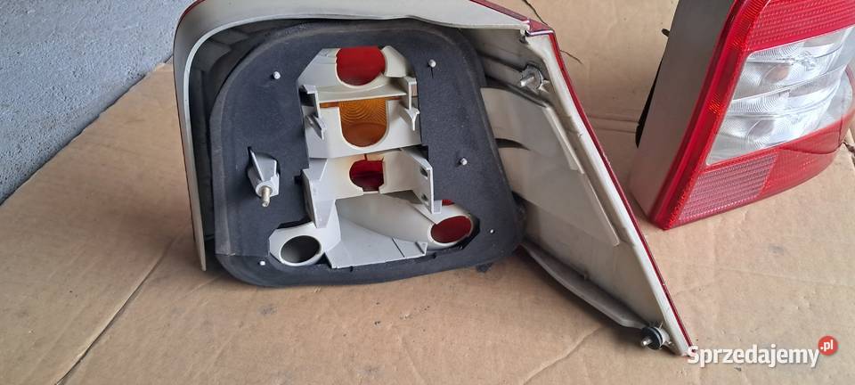 Golf 4 lampy tył hella magic colours red white Tuplice sprzedam