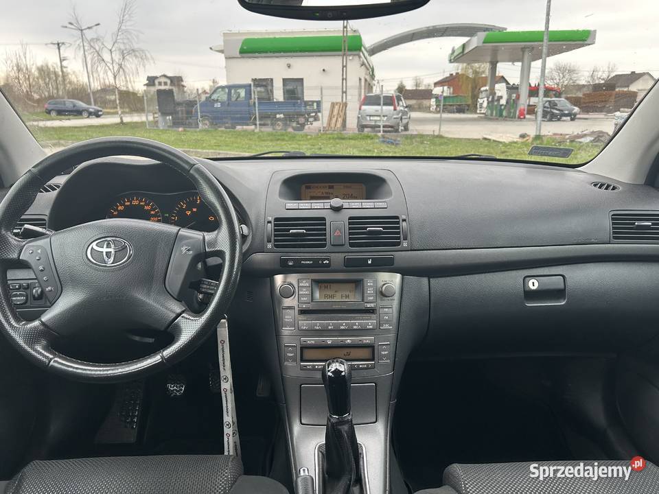 Toyota Avensis 11 lat w moich rękach Avensis śląskie Sosnowiec