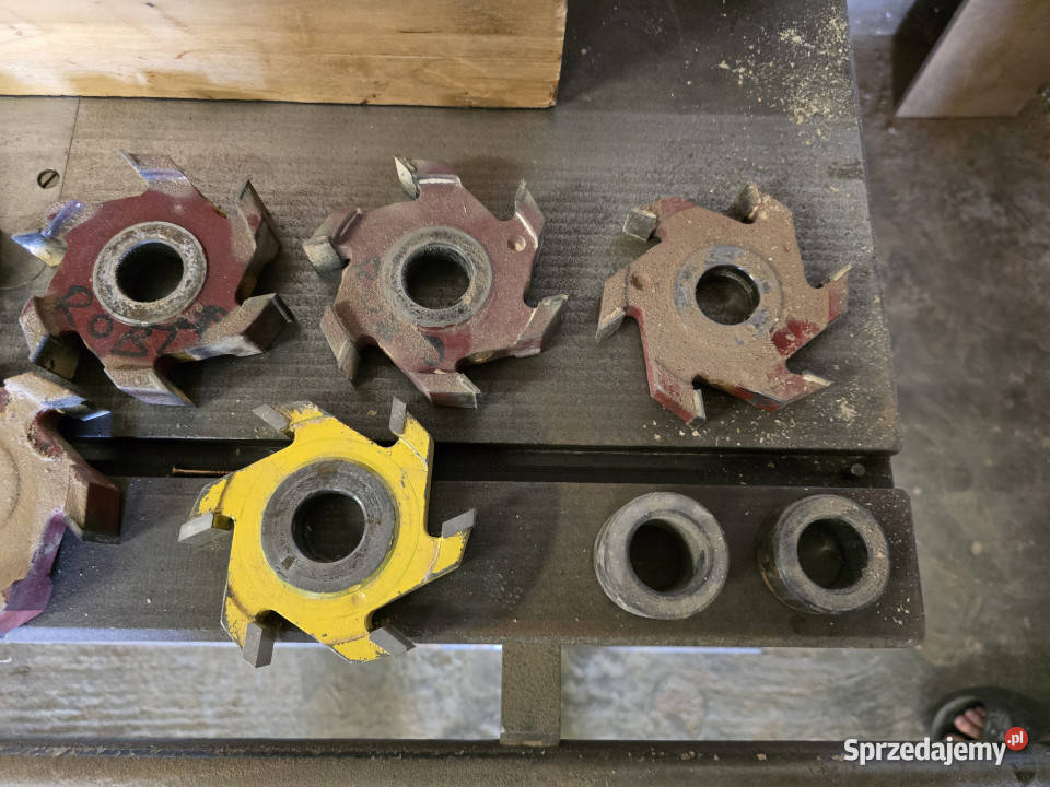 Frezarka dolnowrzecionowa JAROMA DFCA z wózkiem Gronowo Górne