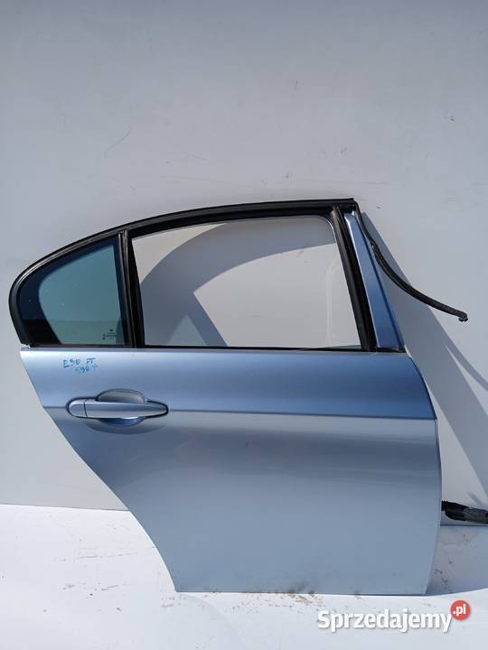 DRZWI PRAWE TYLNE BMW E90 896 BLUEWATER Strzyżewice