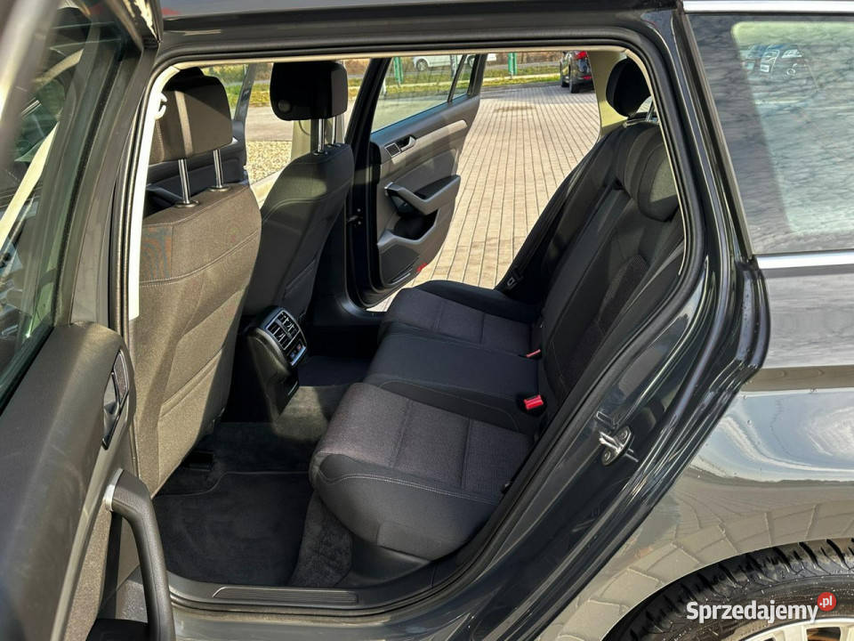 Volkswagen Passat 2KplKół Navi AktTemp Grzane relingi dachowe Kąty Opolskie