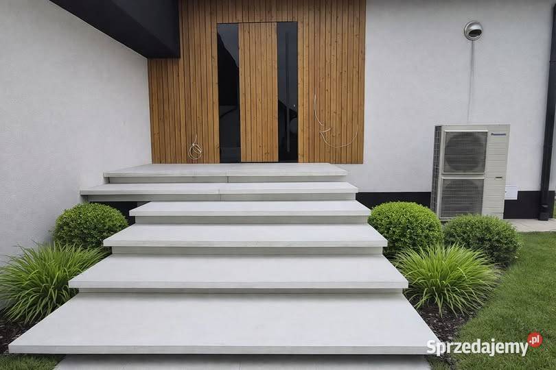Lewitujące schody beton architektoniczny stopnie Kraków
