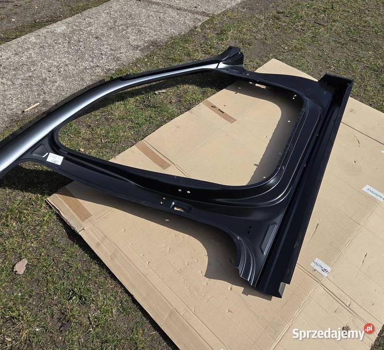 Próg słupek lewy Audi A5 B10 8B5809839