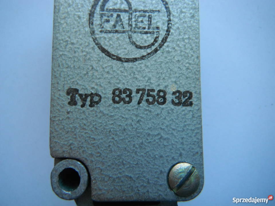 Wyłącznik krańcowy Fael typ 8375832 krańcówka Chlewiska
