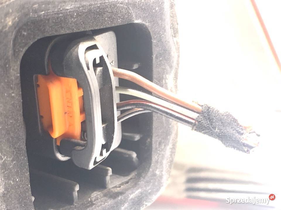 LAMPA LEWY TYŁ VW GOLF V 1K6945095G Hatchback