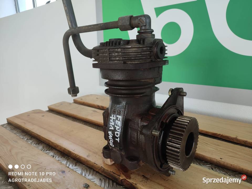 Sprężarka powietrza F716880010060 Fendt 711