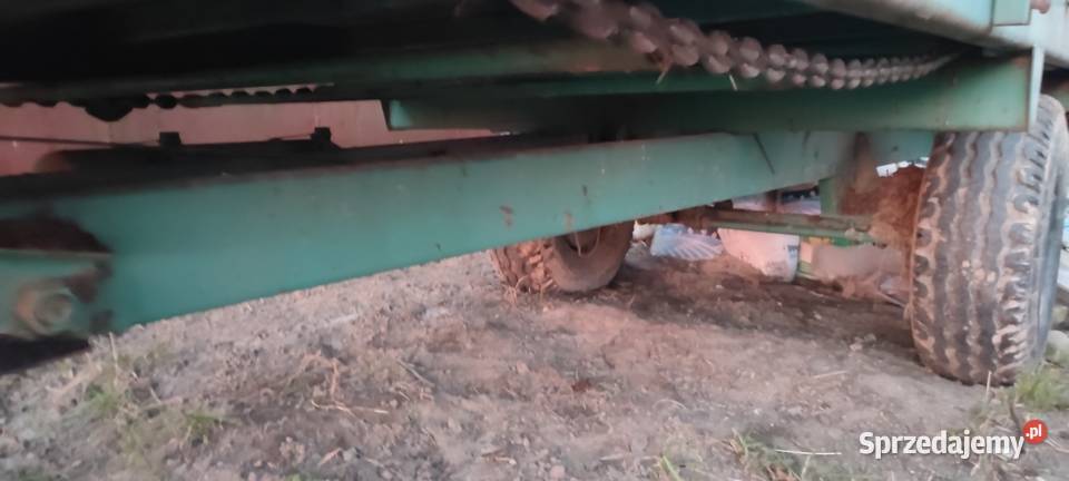 Rozrzutnik jednoosiowy polski Rozrzutniki obornika Zbuczyn