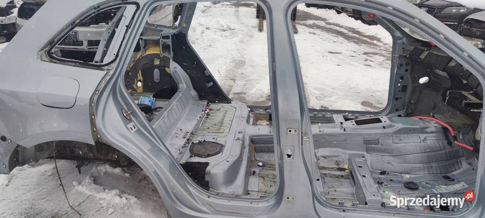 ĆWIARTKA PRÓG BOK PRAWA STRONA AUDI Q5 8R Przystajń sprzedam