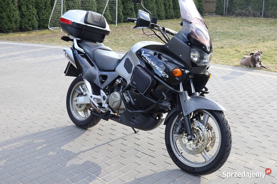 Honda Varadero XL 1000 nieuszkodzony