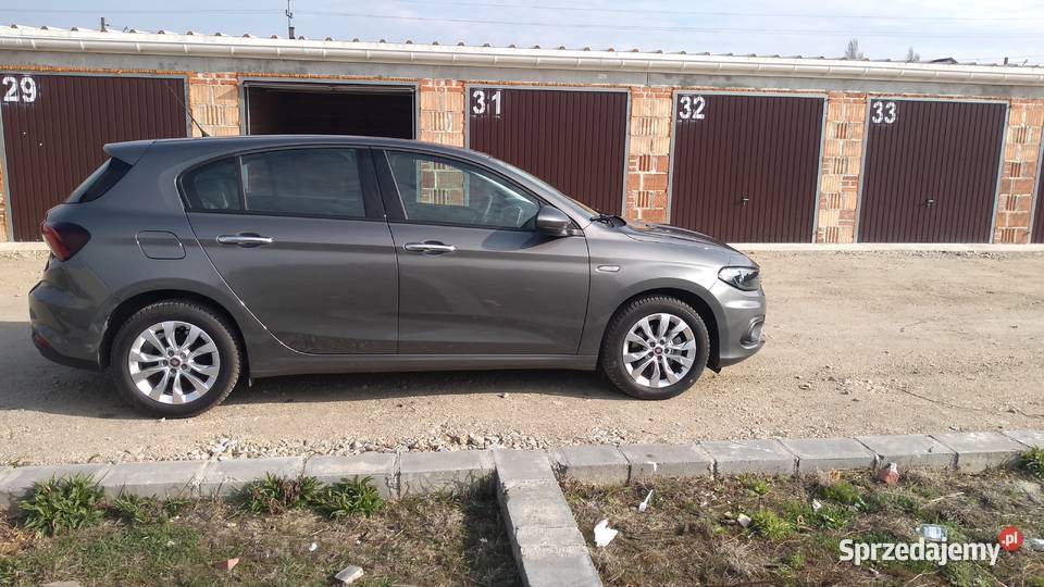 Fiat TIPO II Lounge 2018 r 7300 szary hatchback benzyna Krotoszyn