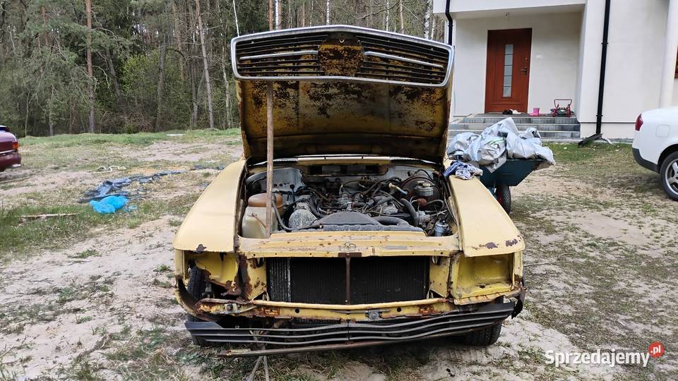 Mercedes 107 SLC 350 Stobnica