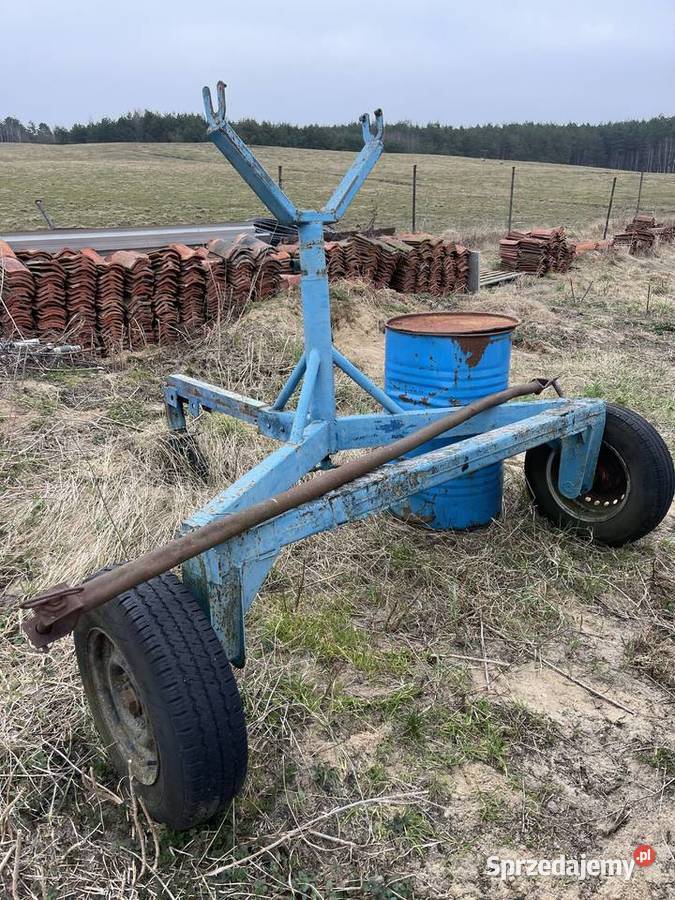 Taśmociąg podajnik do kostek siana Maszyny rolnicze Kiersztanowo