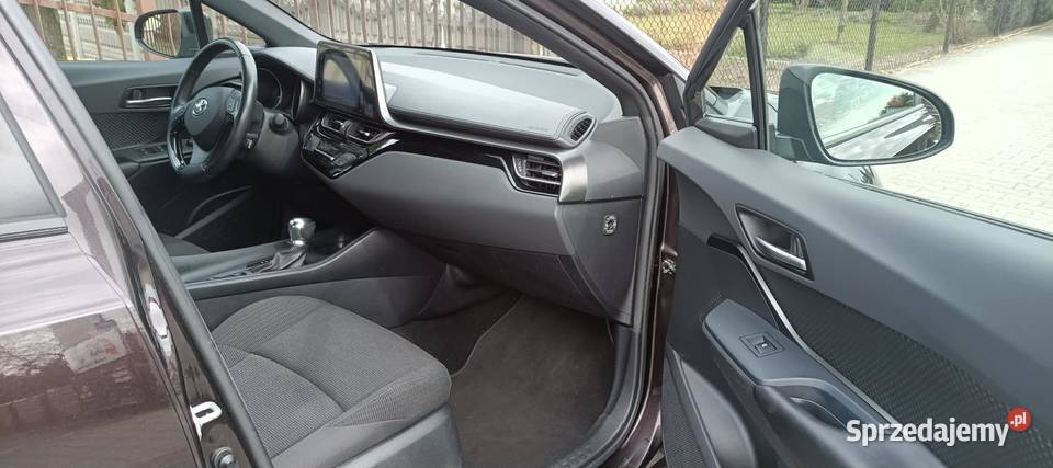 Toyota CHR hybryda oszczędność Leszno sprzedam