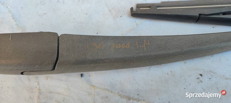 Hyundai i30 ramię wycieraczki wycieraczka tylna Jaworzno