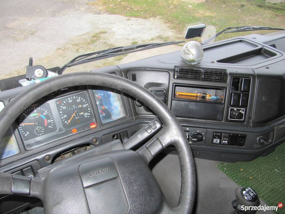 Volvo FM7 310 zarejestrowany jako specjalny małopolskie Trzebinia sprzedam