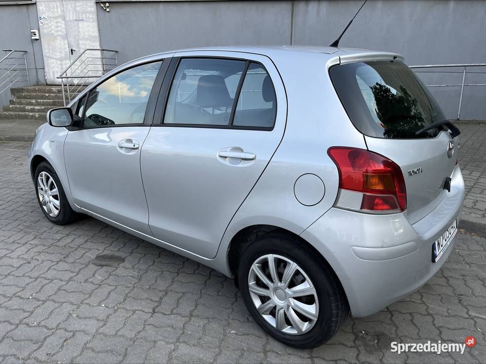 Yaris 13 Salon Polska Bezwypadkowy komputer pokładowy Warszawa sprzedam