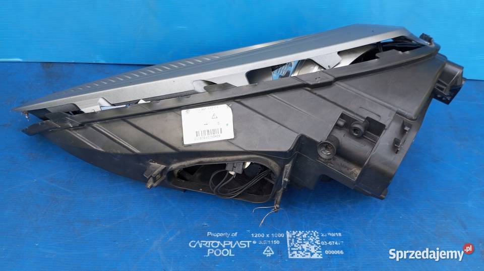 LAMPA REFLEKTOR PRAWY PRZÓD EU 7P5941032CA wielkopolskie sprzedam