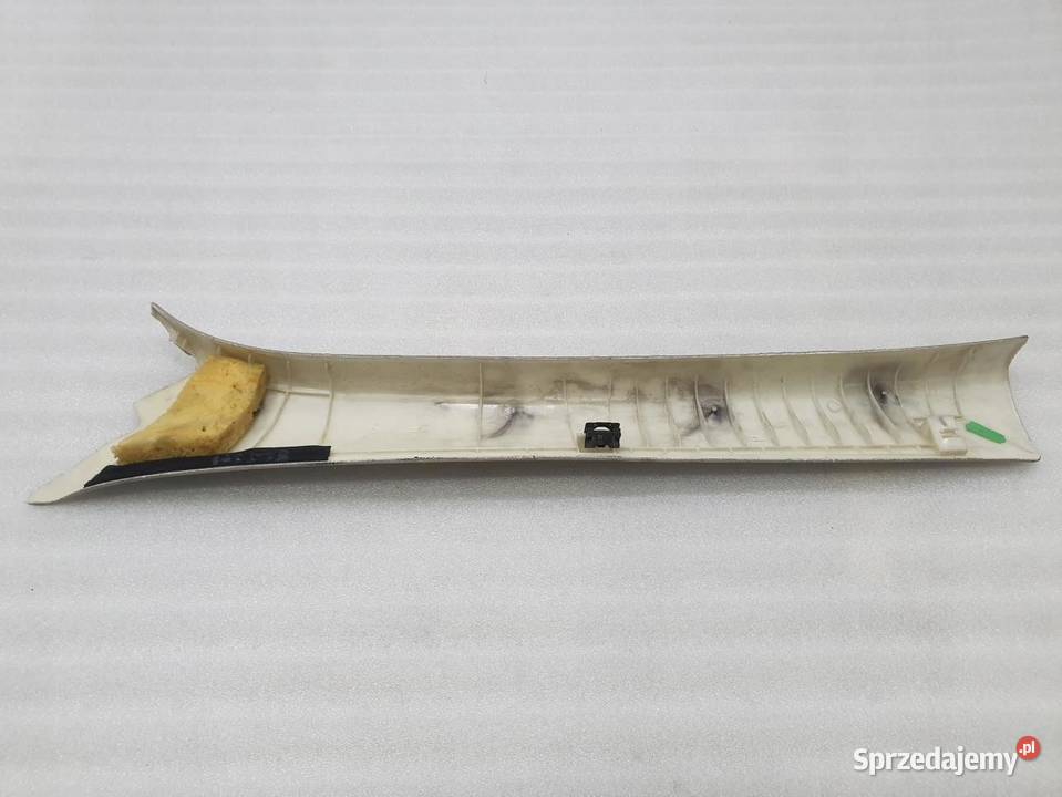 OSŁONA SŁUPKA A PRAWA MERCEDES W204 2046902226 osobowe wielkopolskie