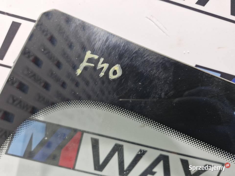 BMW F40 SZYBA PRZÓD OE 2023 CONNECTEDDRIVE sprzedam