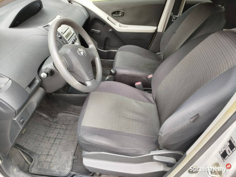 Toyota Yaris 5 drzwi KLIMA MROZI BENZYNA Zarejestrowany w Polsce Toruń