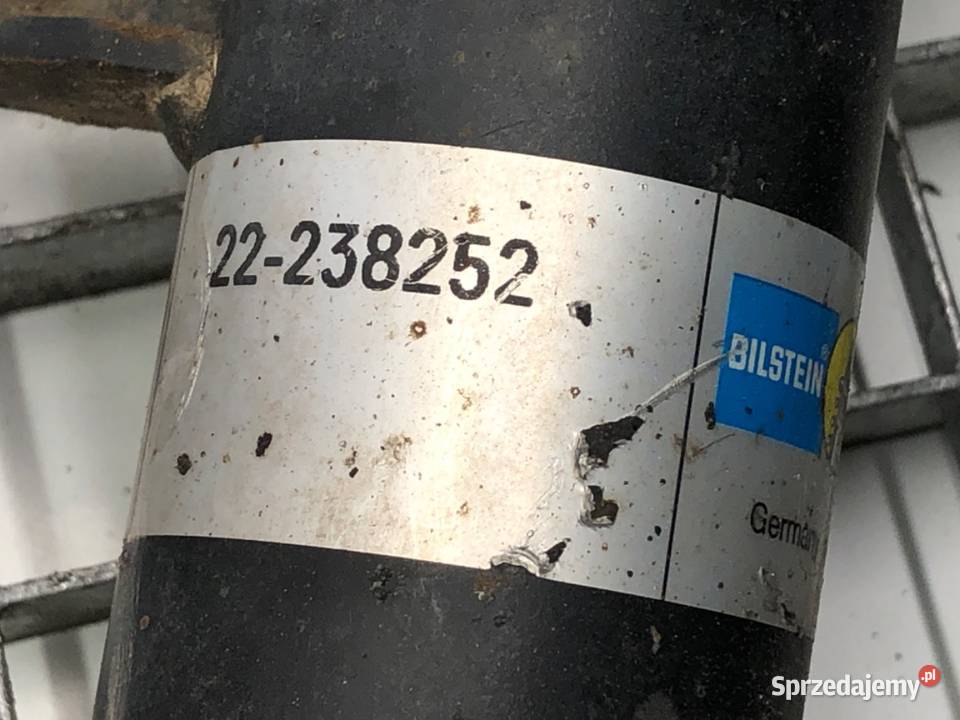 AMORTYZATOR PRAWY PRZÓD ZE SPRĘŻYNĄ BMW F32 20